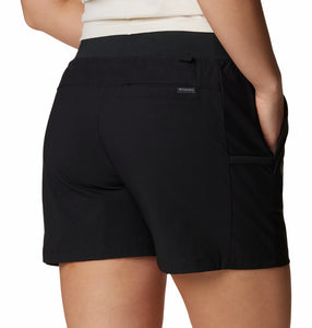 Columbia Women's Leslie Falls™ Shorts (Black)