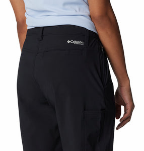 Columbia Women's Back Beauty™ Softshell Hiking Shorts (Black)