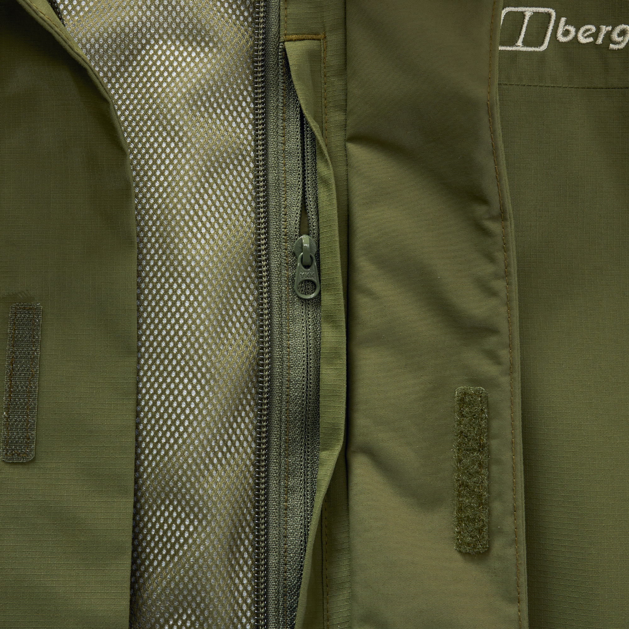 Berghaus Men's Hillwalker 2.0 Interactive 2L Gore-Tex Jacket (Cheviot Green)