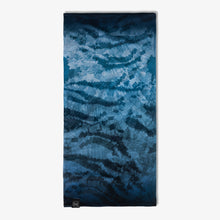 Load image into Gallery viewer, Reversible Polar Buff (Sybe Blue)
