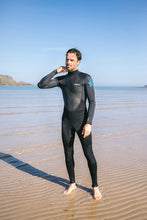 Load image into Gallery viewer, C-Skins Men's Element 3/2mm Flatlock Steamer Wetsuit (Black/Anthracite/Cyan)