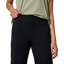 Load image into Gallery viewer, Columbia Women's All Seasons UPF50 Capri Trousers (Black)