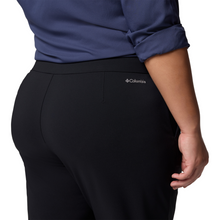 Load image into Gallery viewer, Columbia Women's All Seasons UPF50 Capri Trousers (Black)