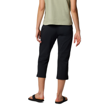 Load image into Gallery viewer, Columbia Women's All Seasons UPF50 Capri Trousers (Black)