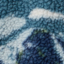 Load image into Gallery viewer, Columbia Women's Helvetia II Printed Cropped Half Snap Fleece Top (Everblue Sisters/Rain Forest)