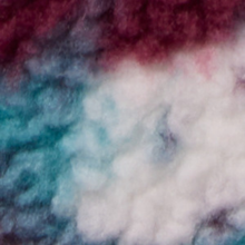 Load image into Gallery viewer, Columbia Women's Helvetia II Printed Cropped Half Snap Fleece Top (Rich Wine Sisters/Rich Wine)