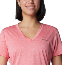 Load image into Gallery viewer, Columbia Women&#39;s Hike Short Sleeve V Neck Technical Tee (Juicy Heather)
