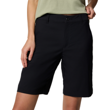 Load image into Gallery viewer, Columbia Women's Leslie Falls II Long Shorts (9in)(Black)