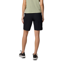 Load image into Gallery viewer, Columbia Women's Leslie Falls II Long Shorts (9in)(Black)