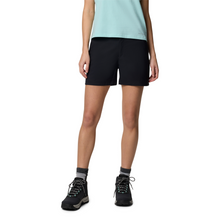 Load image into Gallery viewer, Columbia Women's Leslie Falls II Shorts (5in)(Black)