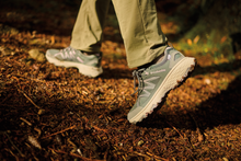 Load image into Gallery viewer, Columbia Women's Peakfreak Rush Outdry Waterproof Trail Shoes (Grill/Vapor)