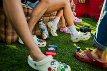 Load image into Gallery viewer, Crocs Unisex Classic Clogs (Mint Tint)