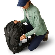 Load image into Gallery viewer, Dare 2B Women's Emerging III UPF50 Midlayer Full Zip Fleece (Glacier Green)