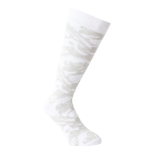 Load image into Gallery viewer, Dare 2B Women's Printed II Ski Socks (White Mountain Print)