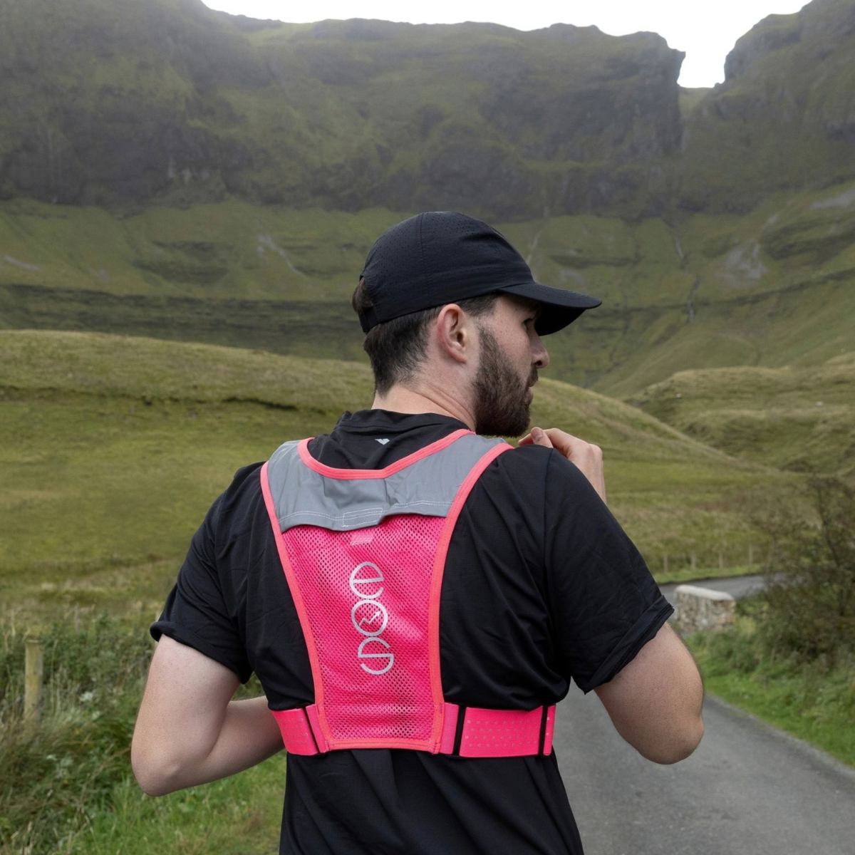 Eos Elite Unisex Rainguard 2.0 Waterproof Running Vest (Pink)