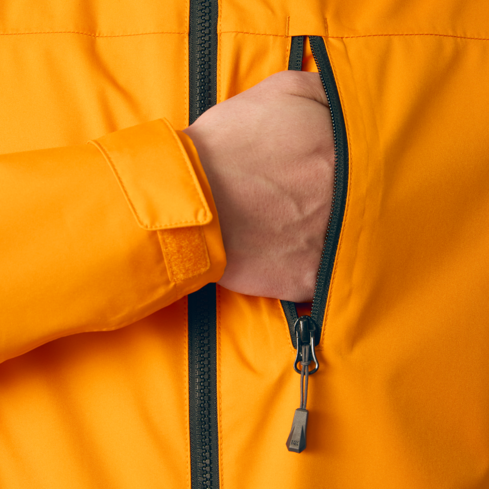Helly Hansen Men's Crew 2L HT Waterproof Jacket 2.0 (Ignite Orange)
