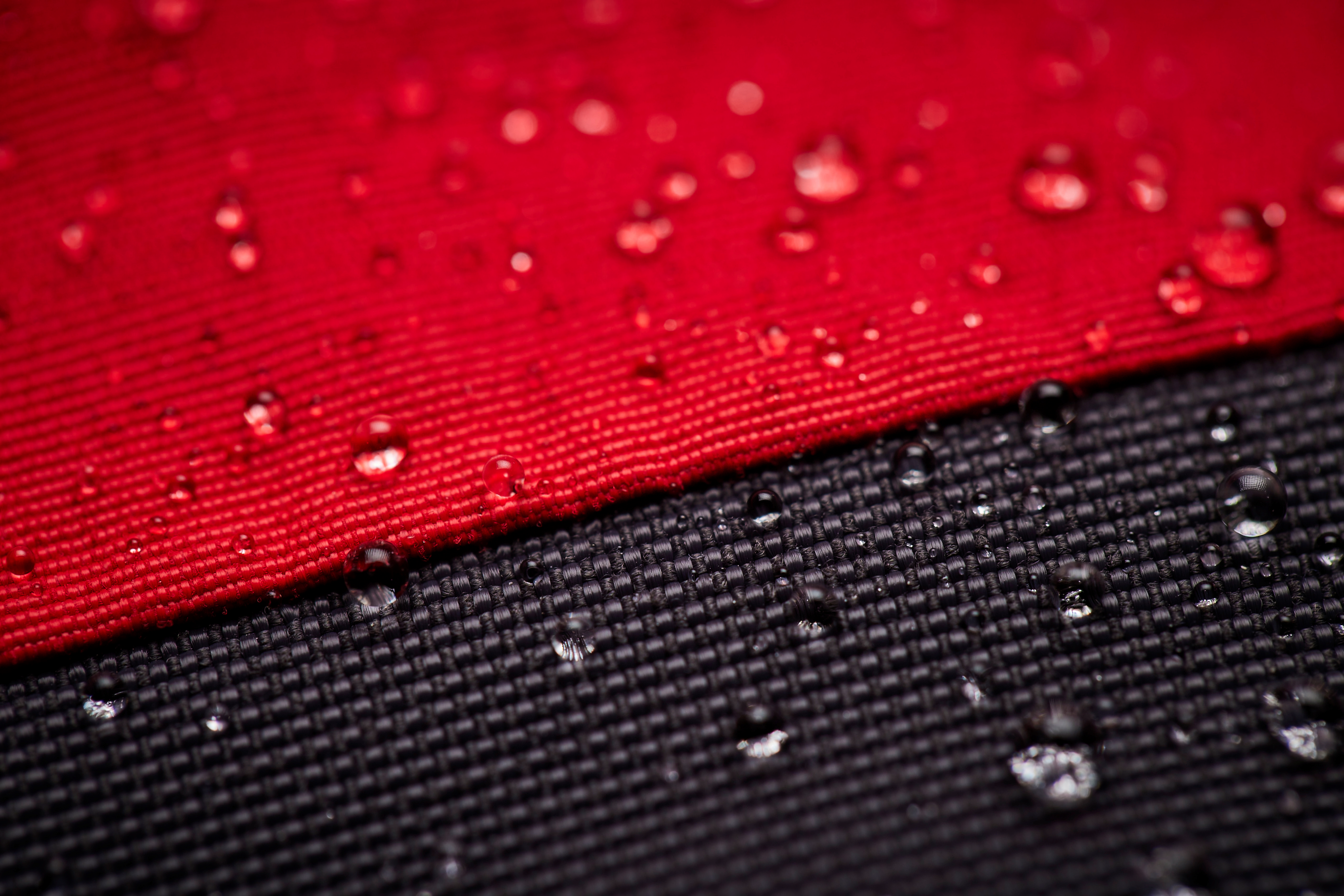 Helly Hansen Men's Pier 4.0 HT Waterproof Sailing Jacket (Red)