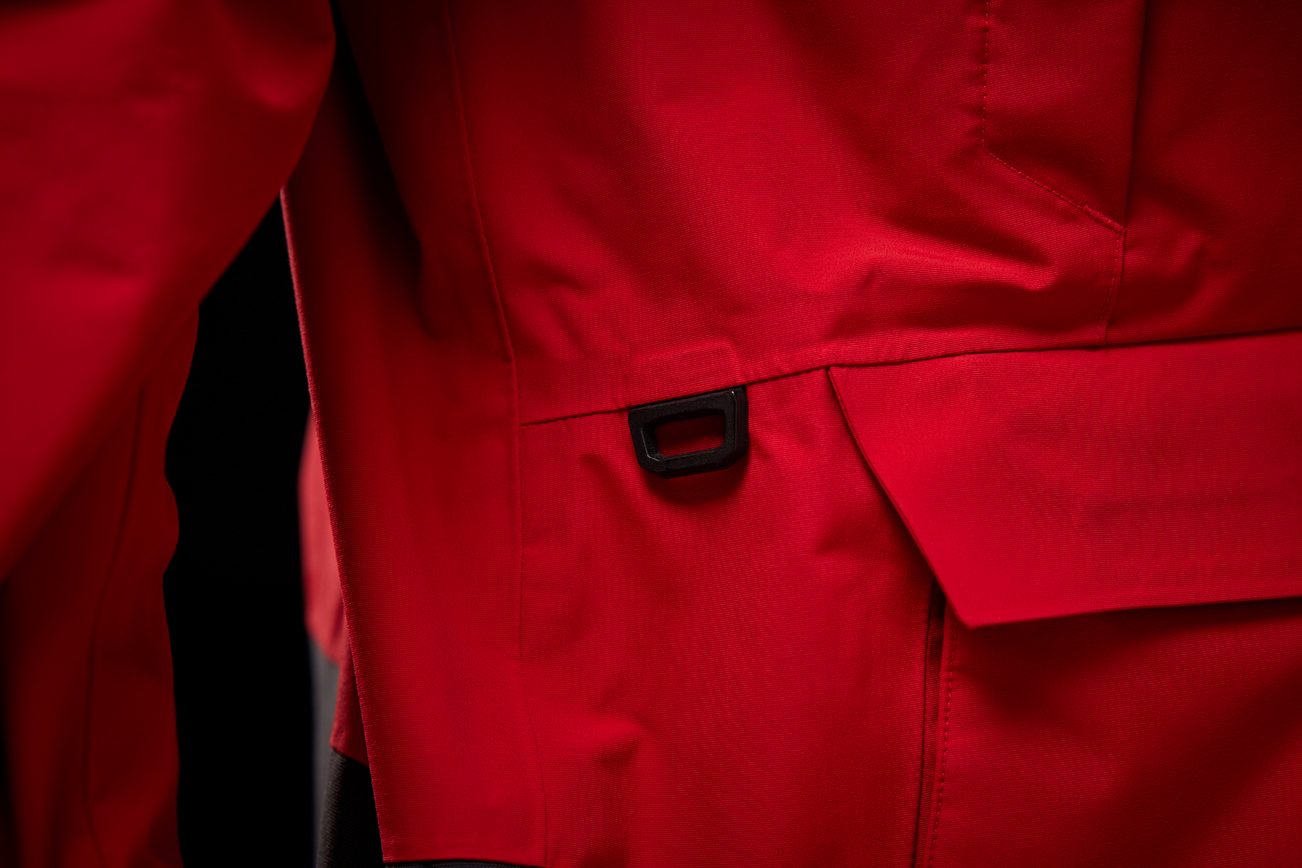 Helly Hansen Men's Pier 4.0 HT Waterproof Sailing Jacket (Red)