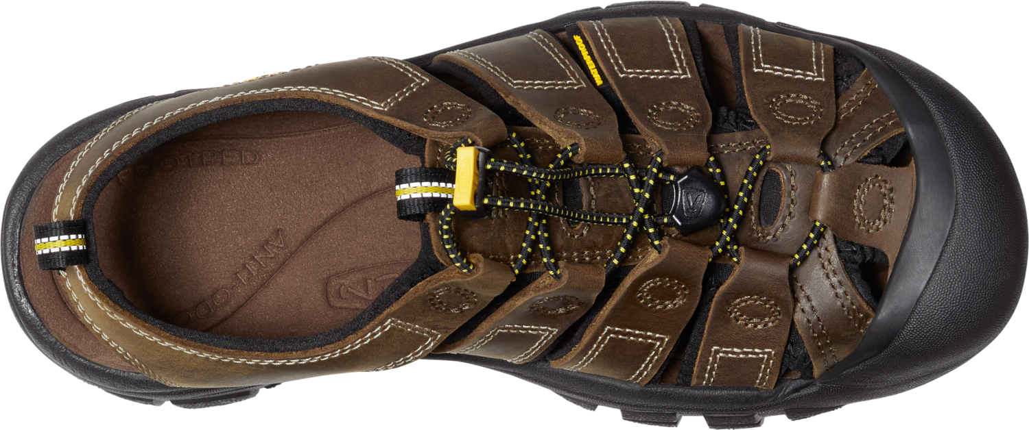 Keen Men's Newport Closed Toe Sandals (Bison)