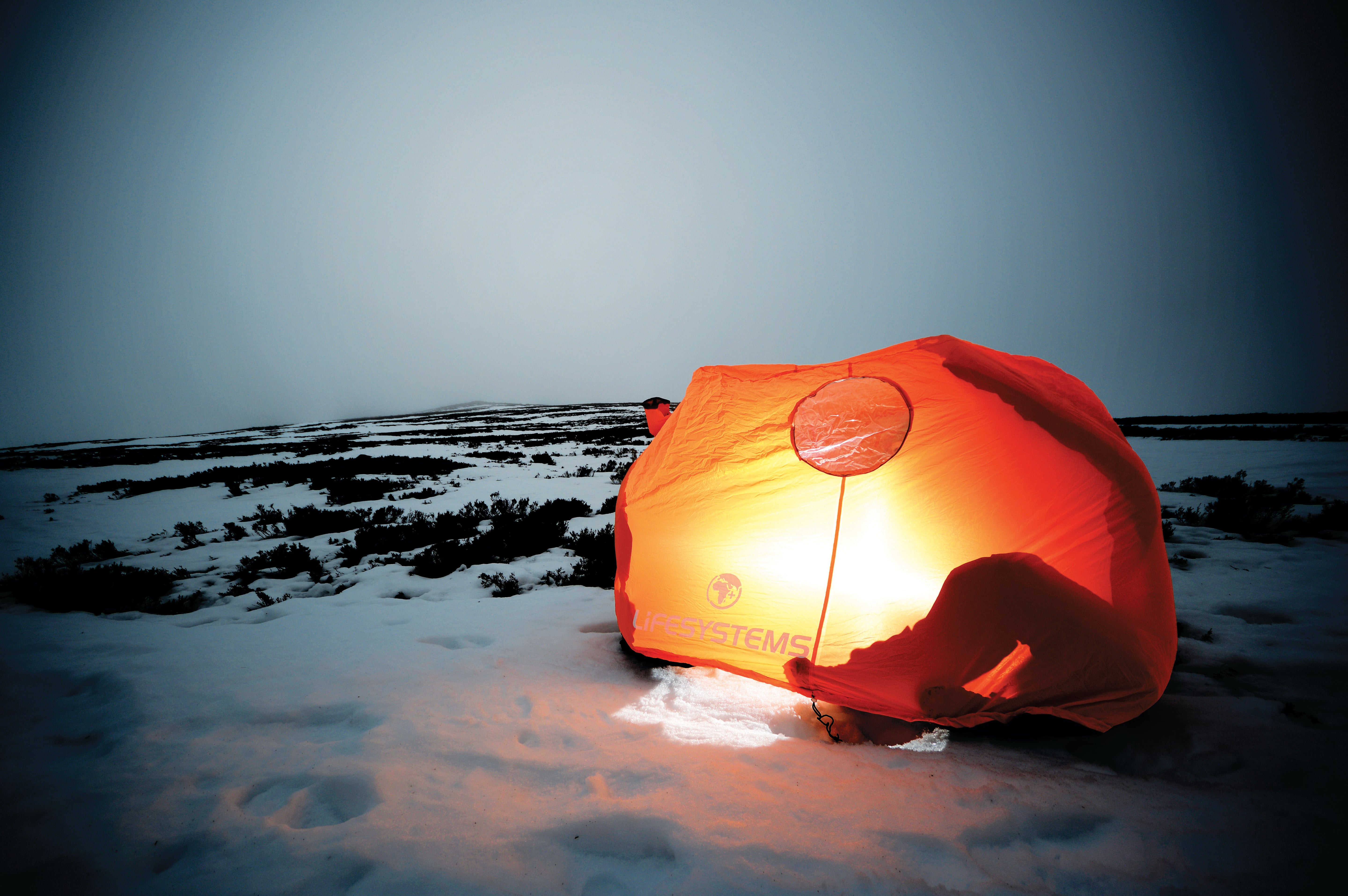 Lifesystems Survival Shelter (2 People)(Orange)