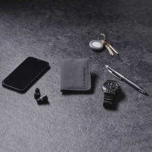 Load image into Gallery viewer, Lifeventure RFiD Recycled Card Wallet (Grey)