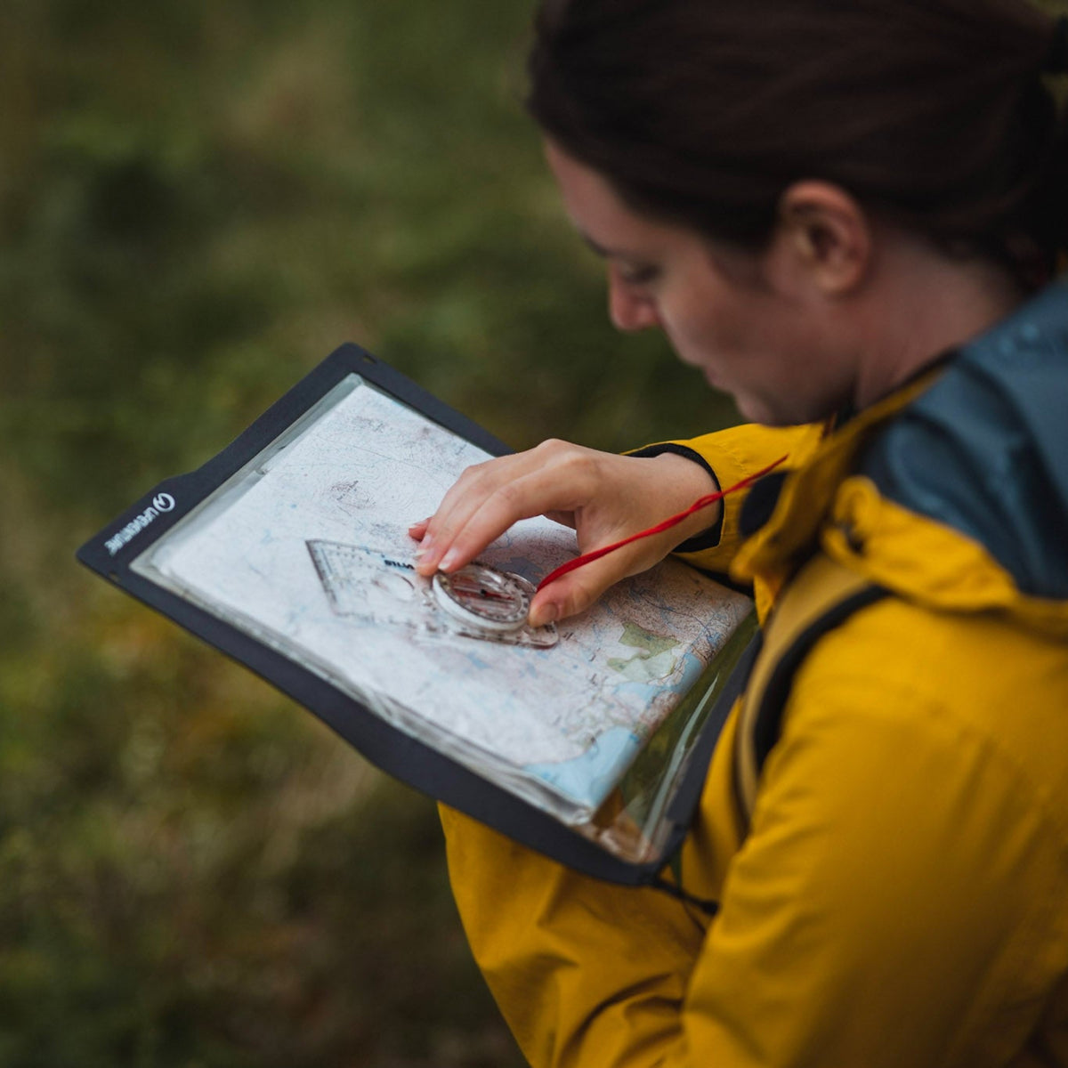 Lifeventure Waterproof IPX8 Map Case (Grey)