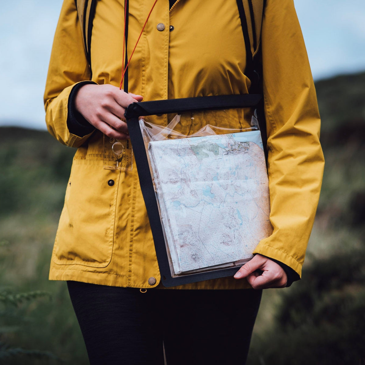 Lifeventure Waterproof IPX8 Map Case (Grey)