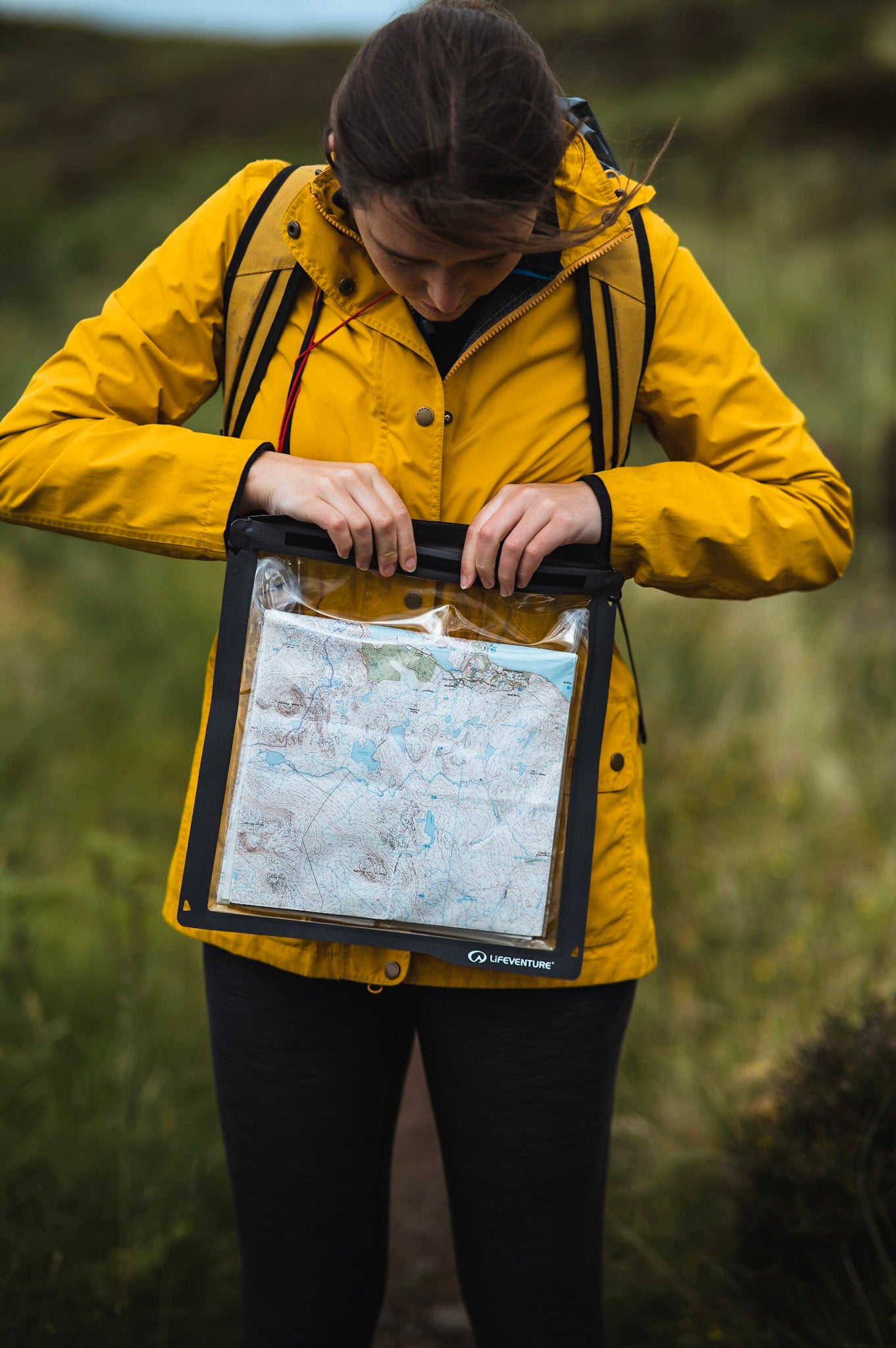 Lifeventure Waterproof IPX8 Map Case (Grey)