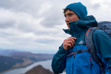 Load image into Gallery viewer, Mountain Equipment Men's Makalu 3L Gore-Tex Jacket (Atlantic/Admiral)