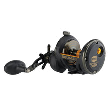 Load image into Gallery viewer, Penn Squall II 30SD Star Drag Multiplier Reel
