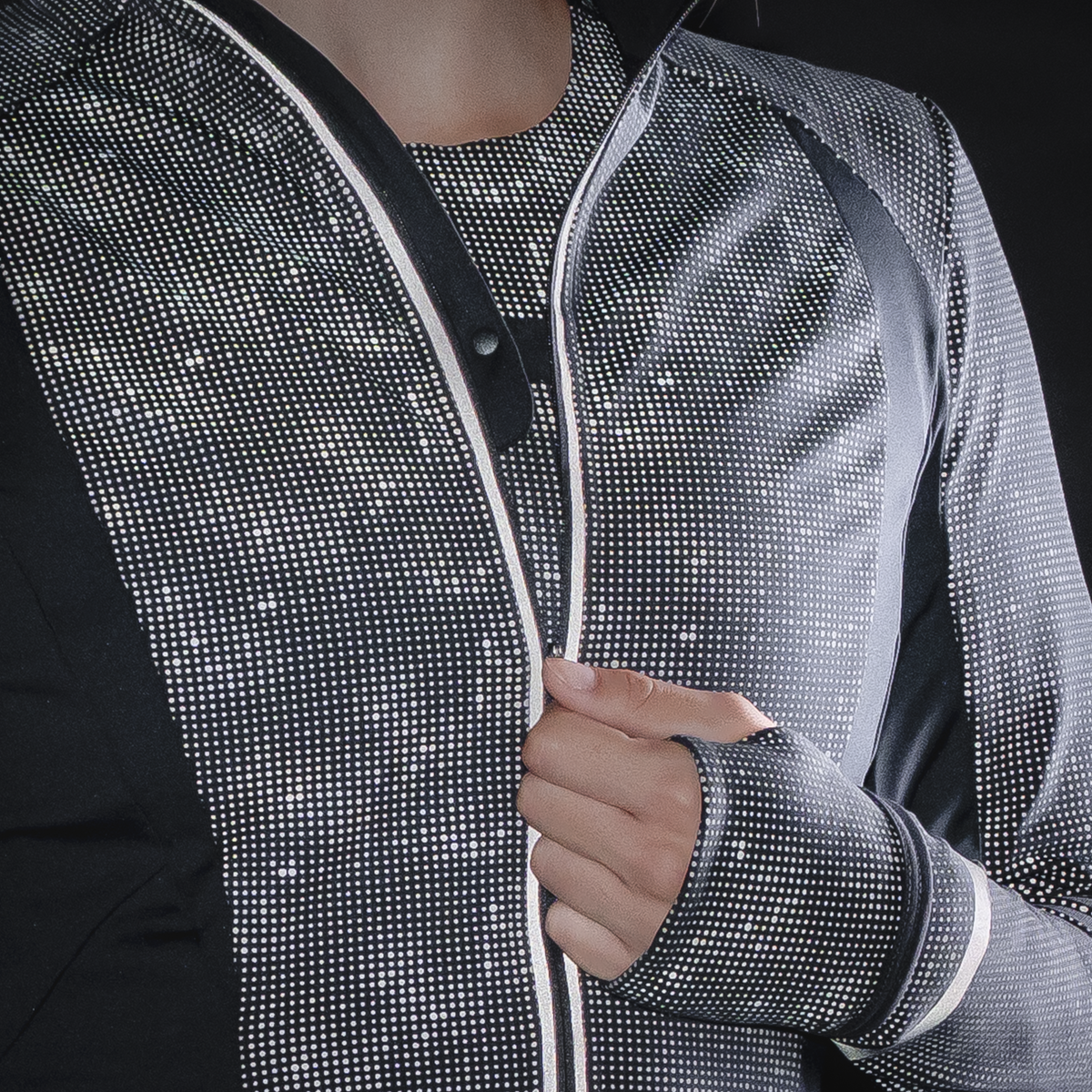 Ronhill Women's Tech Reflect Lux Jacket (Black/Reflect)