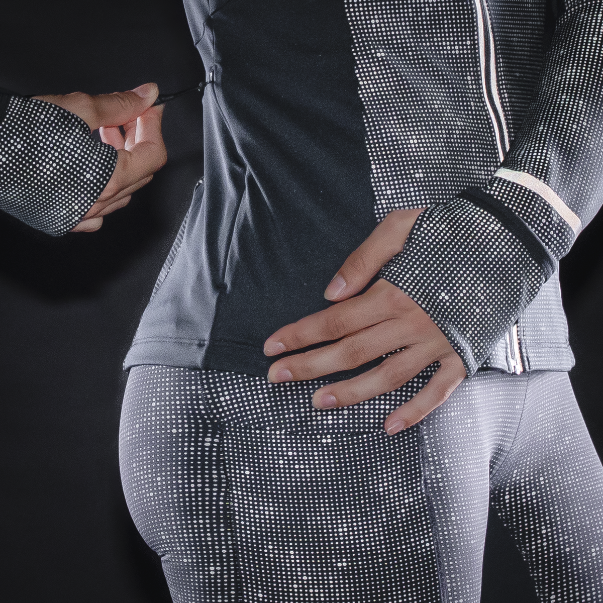 Ronhill Women's Tech Reflect Lux Jacket (Black/Reflect)