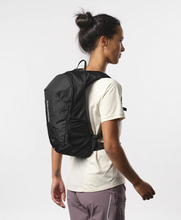 Load image into Gallery viewer, Salomon Trailblazer 10L Daysack (Black/Alloy)(One Size)