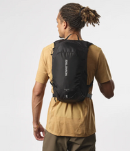 Load image into Gallery viewer, Salomon Trailblazer 10L Daysack (Black/Alloy)(One Size)