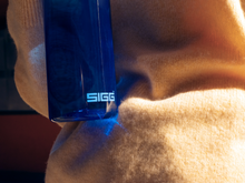 Load image into Gallery viewer, Sigg Total Colour Water Bottle (1L)(Blue)