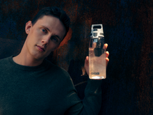 Load image into Gallery viewer, Sigg Total Colour Water Bottle (1L)(Transparent)