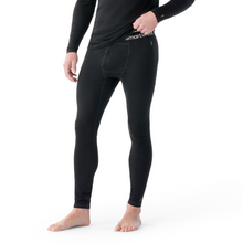 Load image into Gallery viewer, Smartwool Men's Classic All-Season Merino 150 Base Layer Bottoms (Black)