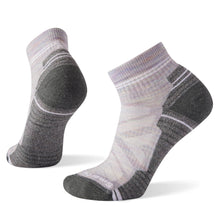 Load image into Gallery viewer, Smartwool Women&#39;s Performance Hike Light Cushion Merino Blend Ankle Socks (Purple Eclipse)
