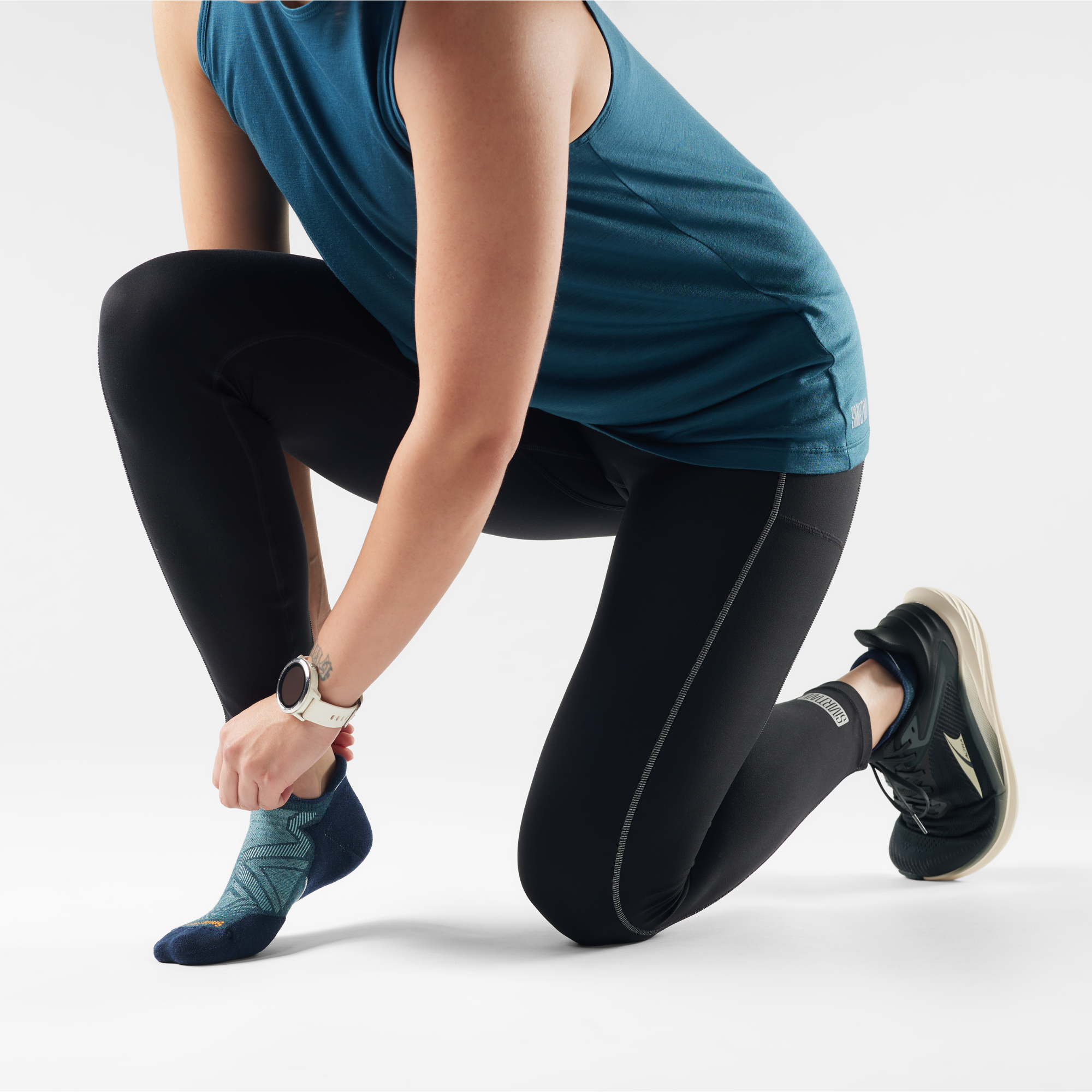Smartwool Women's Run Targeted Cushion Merino Blend Low Ankle Socks (Twilight Blue)