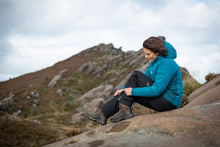 Load image into Gallery viewer, Sprayway Women's Mountain 3L Gore-Tex Over-Trousers (Black)