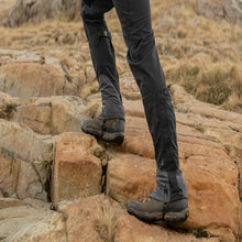 Load image into Gallery viewer, Trekmates Unisex Cuillin Gore-Tex Gaiter (Black)