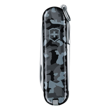 Load image into Gallery viewer, Victorinox Swiss Army Knife: Classic Collection (Navy Camo)(7 Tools)
