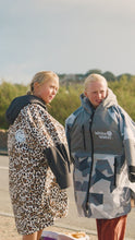 Load image into Gallery viewer, White Water Robes Unisex Hardshell Changing Robe - Adults (Artic Camo/Grey Lining)