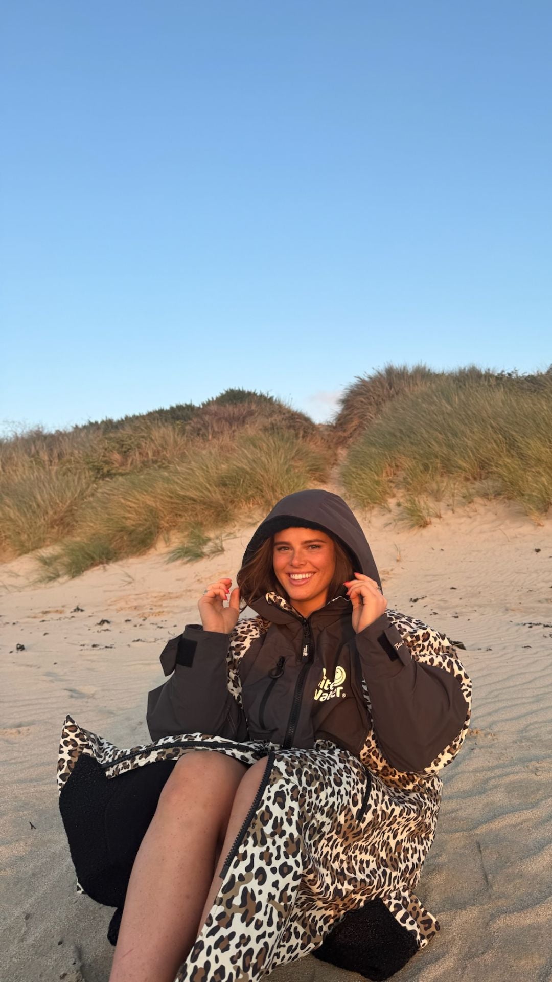 White Water Robes Unisex Hardshell Changing Robe - Adults (Leopard Print/Black Lining)
