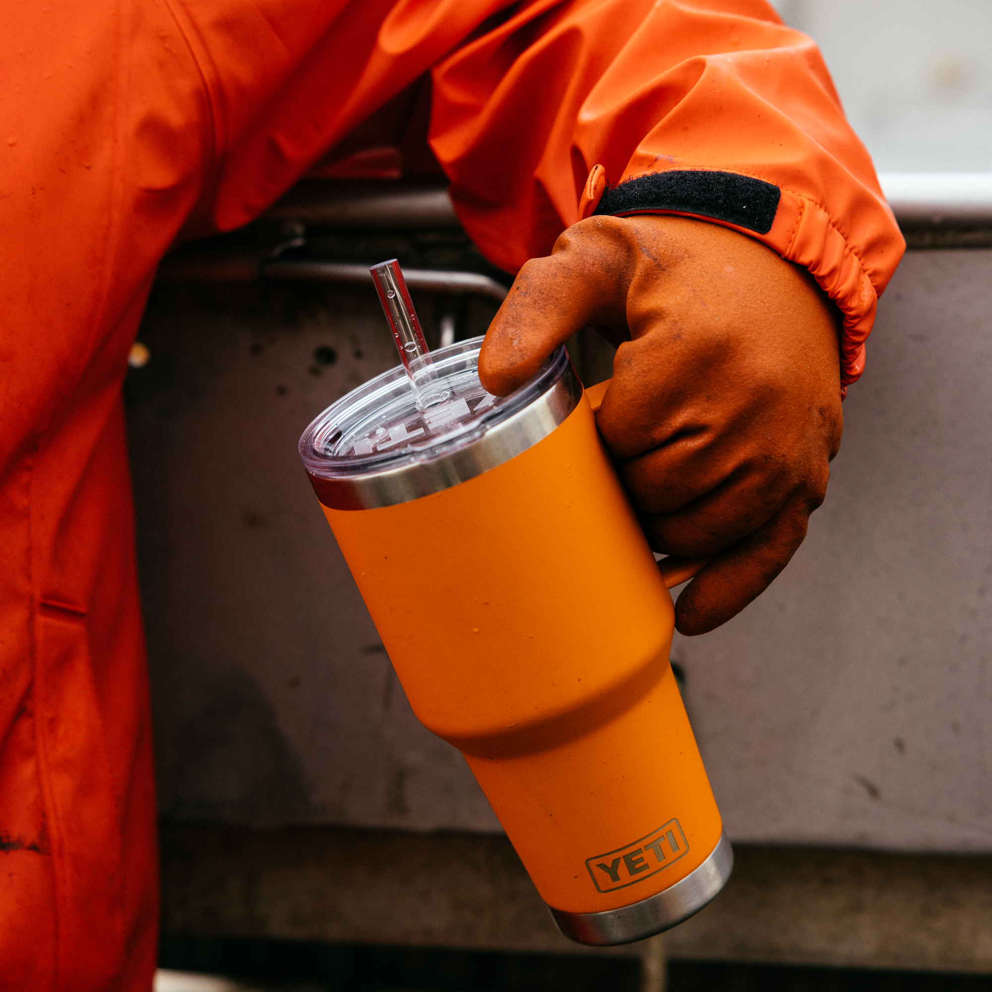 Yeti Rambler 35oz/1L Mug with Straw Lid (King Crab)