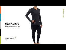 Load and play video in Gallery viewer, Smartwool Women&#39;s Classic Thermal Merino 250 Crew Neck Long Sleeve Base Layer Top (Black)
