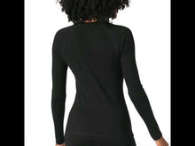 Load and play video in Gallery viewer, Smartwool Women's Classic Thermal Merino 250 Crew Neck Long Sleeve Base Layer Top (Black)