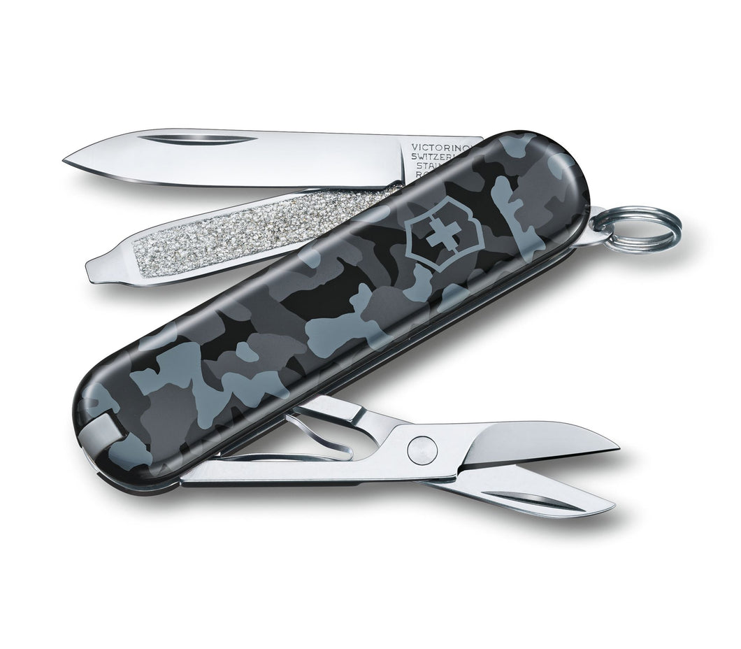 Victorinox Swiss Army Knife: Classic Navy Camo (7 Tools)