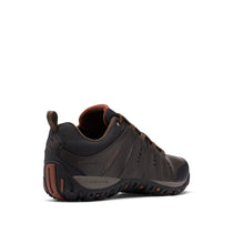 Load image into Gallery viewer, Columbia Men&#39;s Woodburn II Waterproof Trail Shoes (Cordovan Cinnamon)
