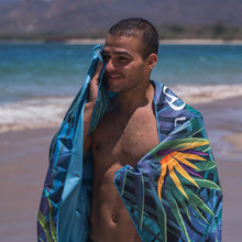 Load image into Gallery viewer, Lifeventure Recycled SoftFibre Travel Towel (Giant)(Tropical)
